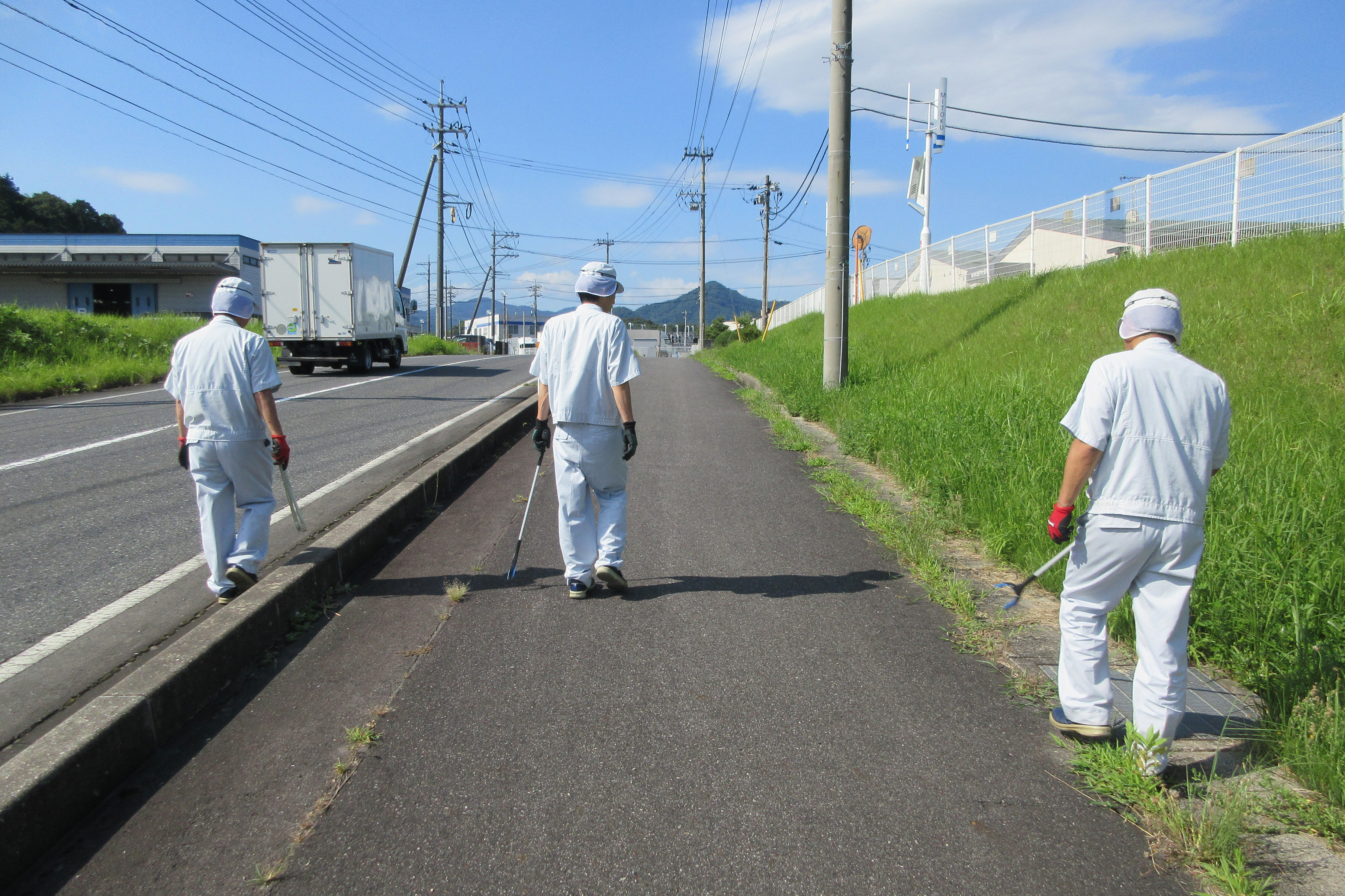 ボランティアごみひろい.jpg